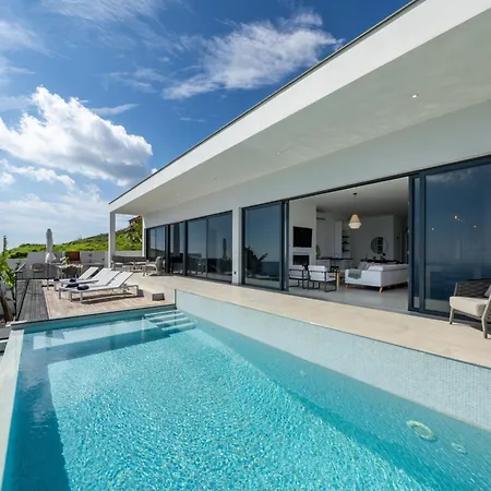 Vila Ourmadeira - Infiniteatlantic Prazeres