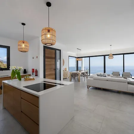 Villa Modern With Fantastic Viewsinfiniteatlantic Prazeres