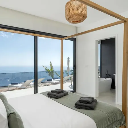 Villa Modern With Fantastic Viewsinfiniteatlantic Prazeres