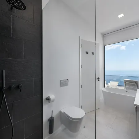 Vila Ourmadeira - Infiniteatlantic *