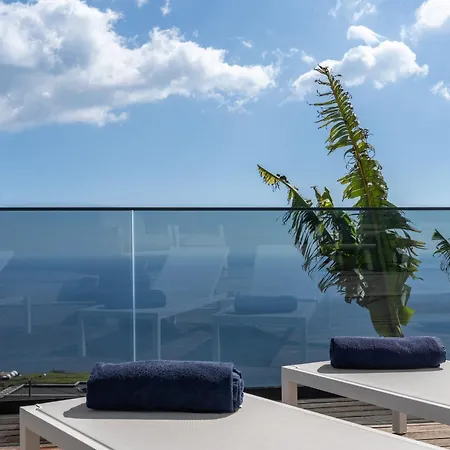 Villa Modern With Fantastic Viewsinfiniteatlantic
